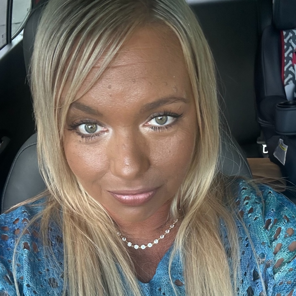 Meet your Posher, Dawn